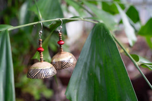 Ballnut Earrings: Sandlines by Kreative Karina